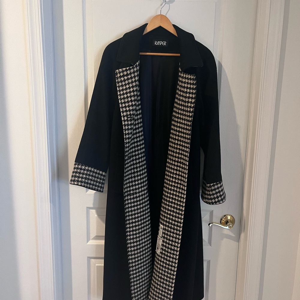 Kasper Black Wool Winter Trench Coat with Houndstooth Accents